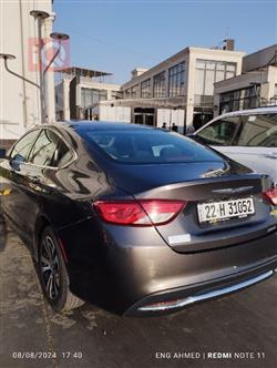 Chrysler 200
